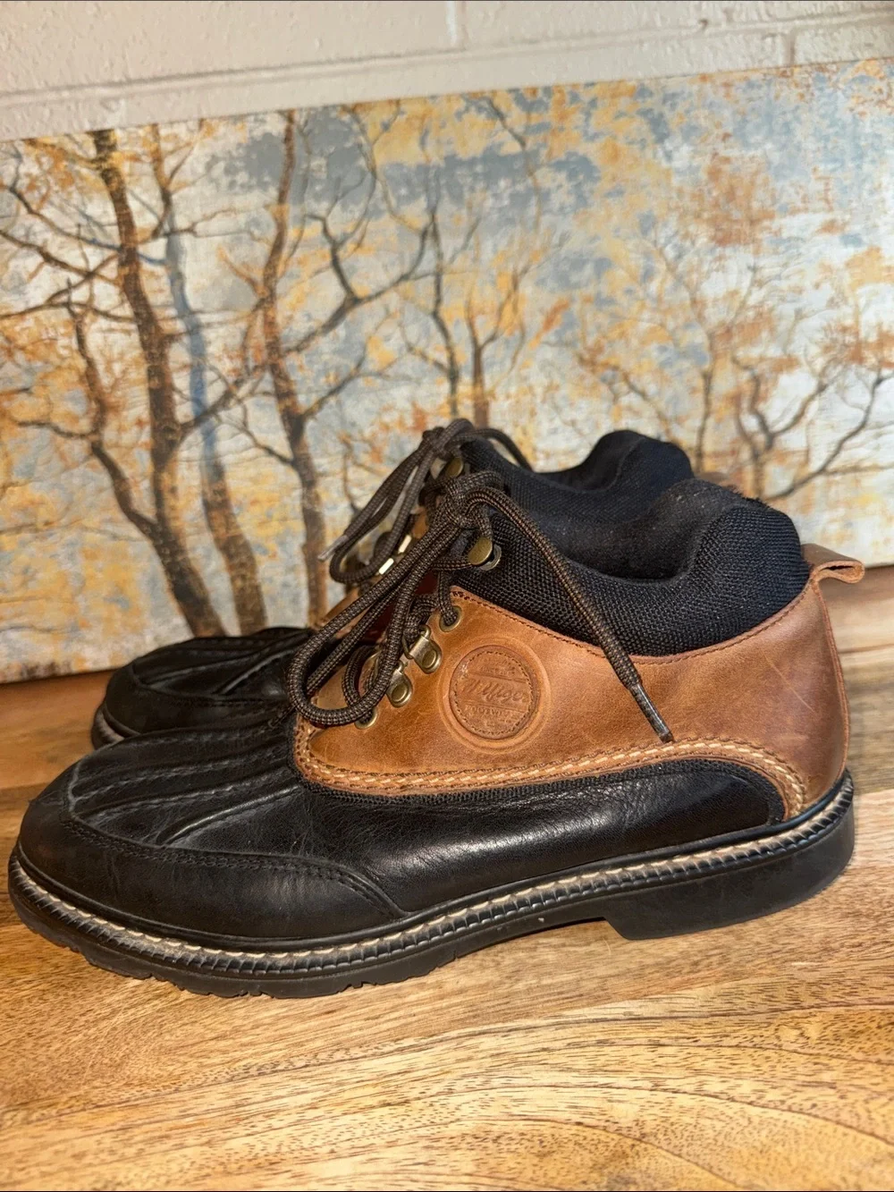 Vintage Tommy Hilfiger Brown and Black Leather Lace Duck Boots M-8 (W-9 to 9.5